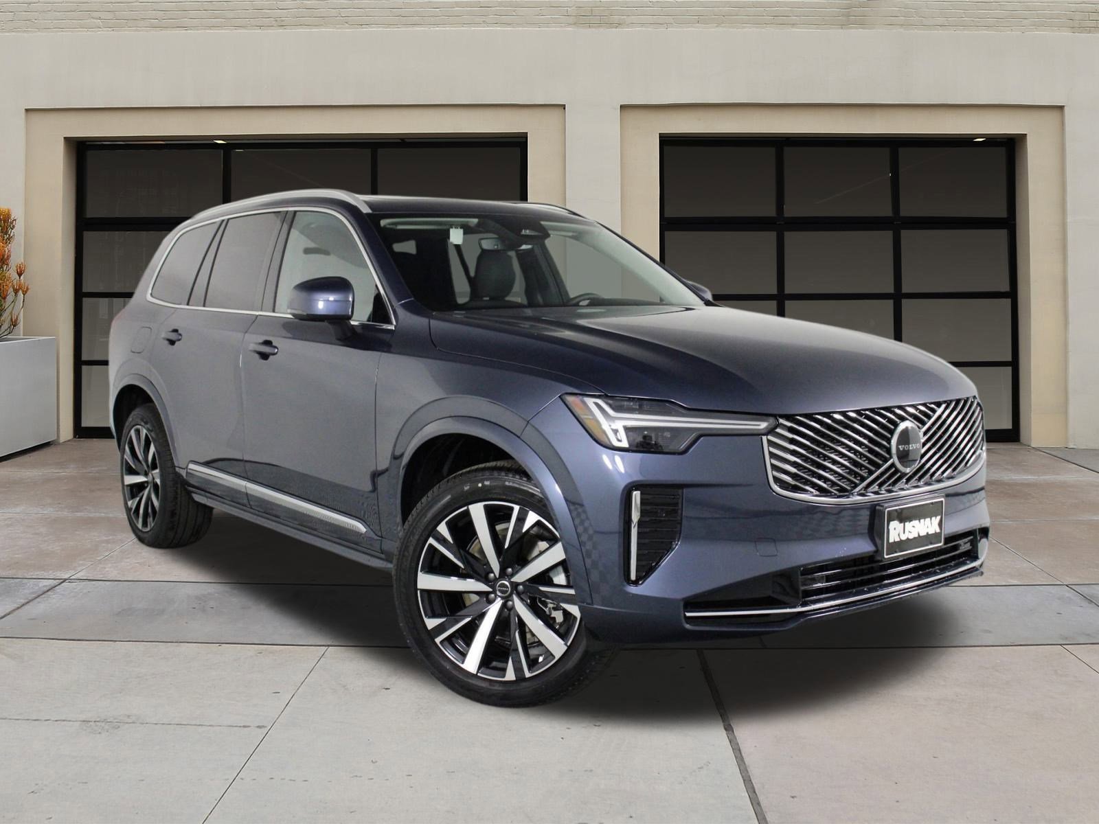 New 2025 Volvo XC90 B6 Core image 19