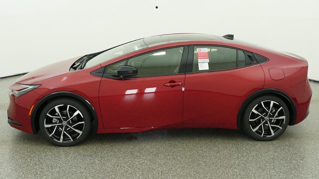 New 2026 Toyota Prius Plug-In Hybrid FWD image 13