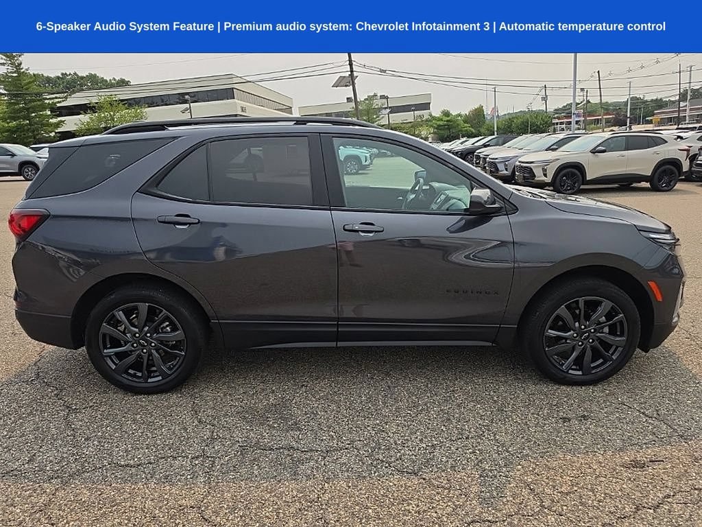 Used 2023 Chevrolet Equinox RS AWD/4WD image 2