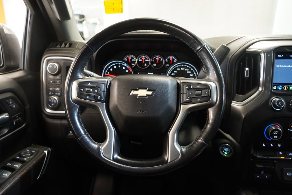 Used 2019 Chevrolet Silverado 1500 LTZ w/ LTZ Convenience Package AWD/4WD image 17