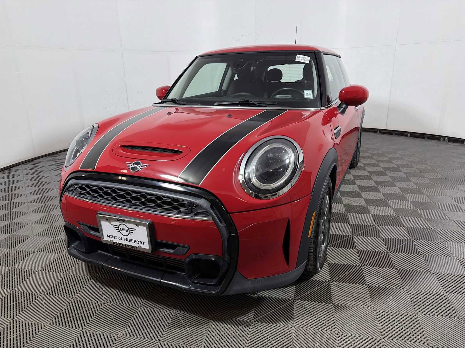 Used 2022 MINI Cooper S image 3