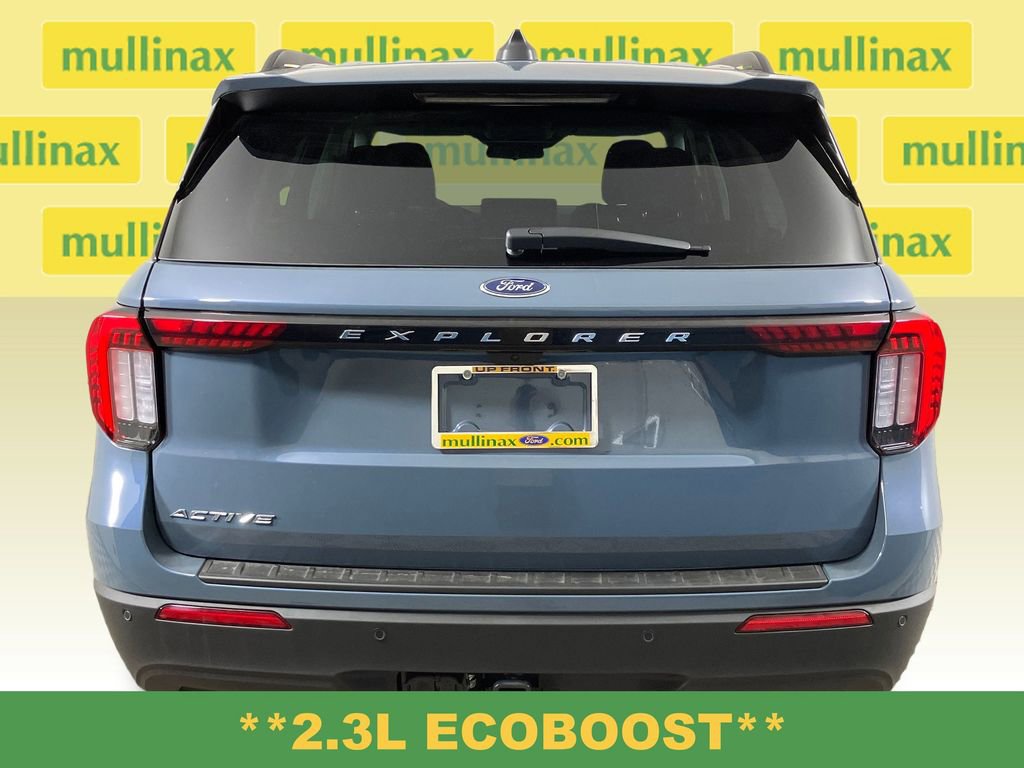 New 2026 Ford Explorer Active RWD image 8