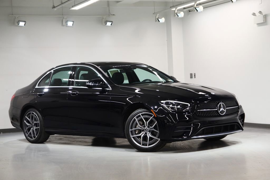 Certified 2022 Mercedes-Benz E 350 4MATIC Sedan image 2