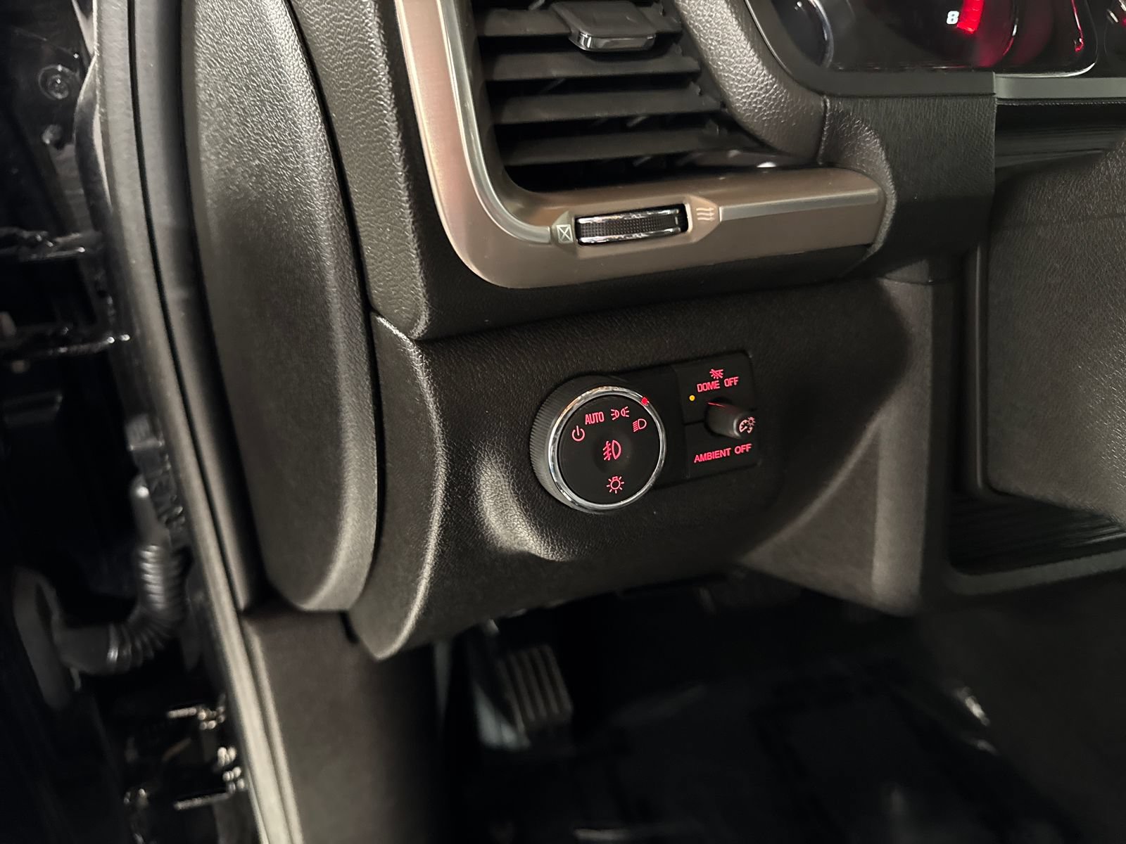 Used 2015 GMC Acadia Denali AWD/4WD image 18