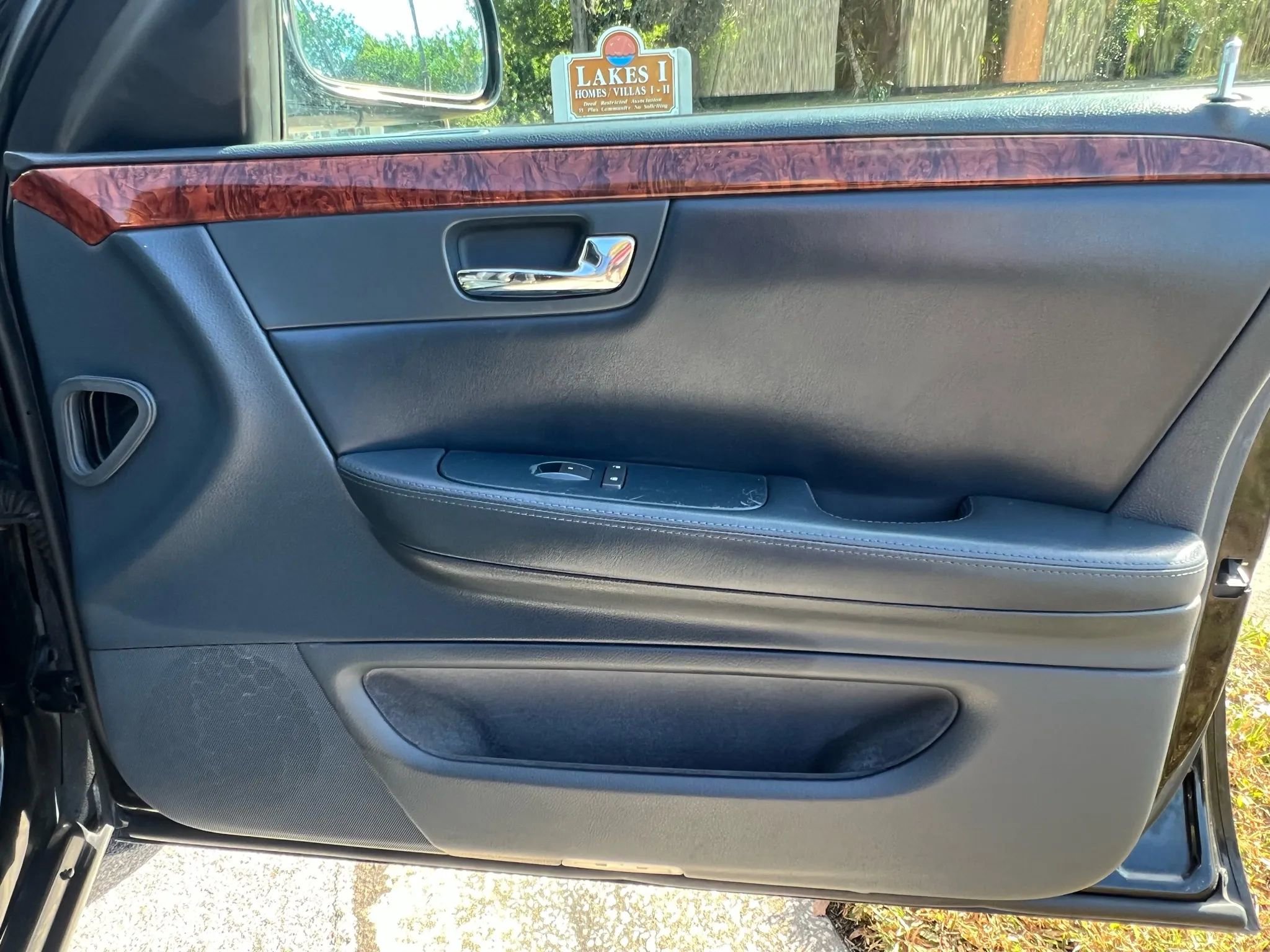 Used 2006 Cadillac DTS FWD image 54