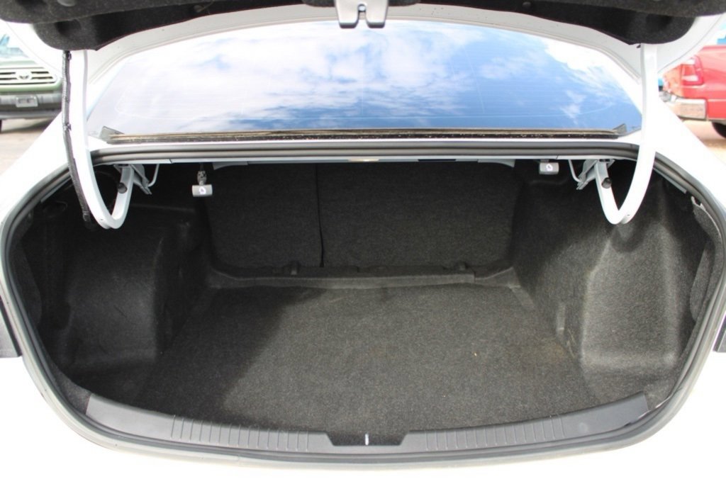 Used 2023 Chevrolet Malibu LT image 14