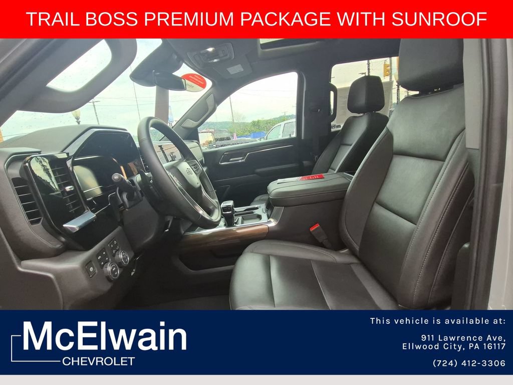 Used 2024 Chevrolet Silverado 1500 LT Trail Boss w/ LT Trail Boss Premium Package AWD/4WD image 18