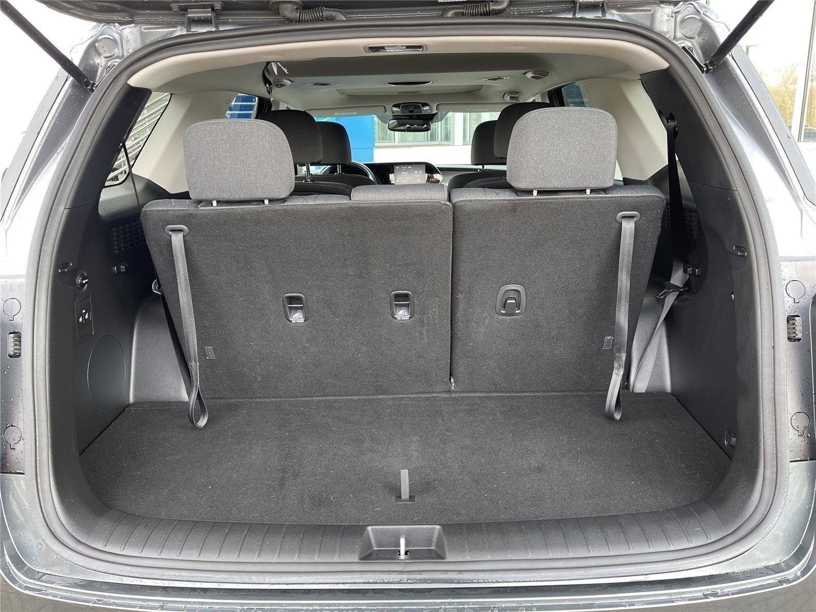 Used 2022 Hyundai Palisade SEL image 38