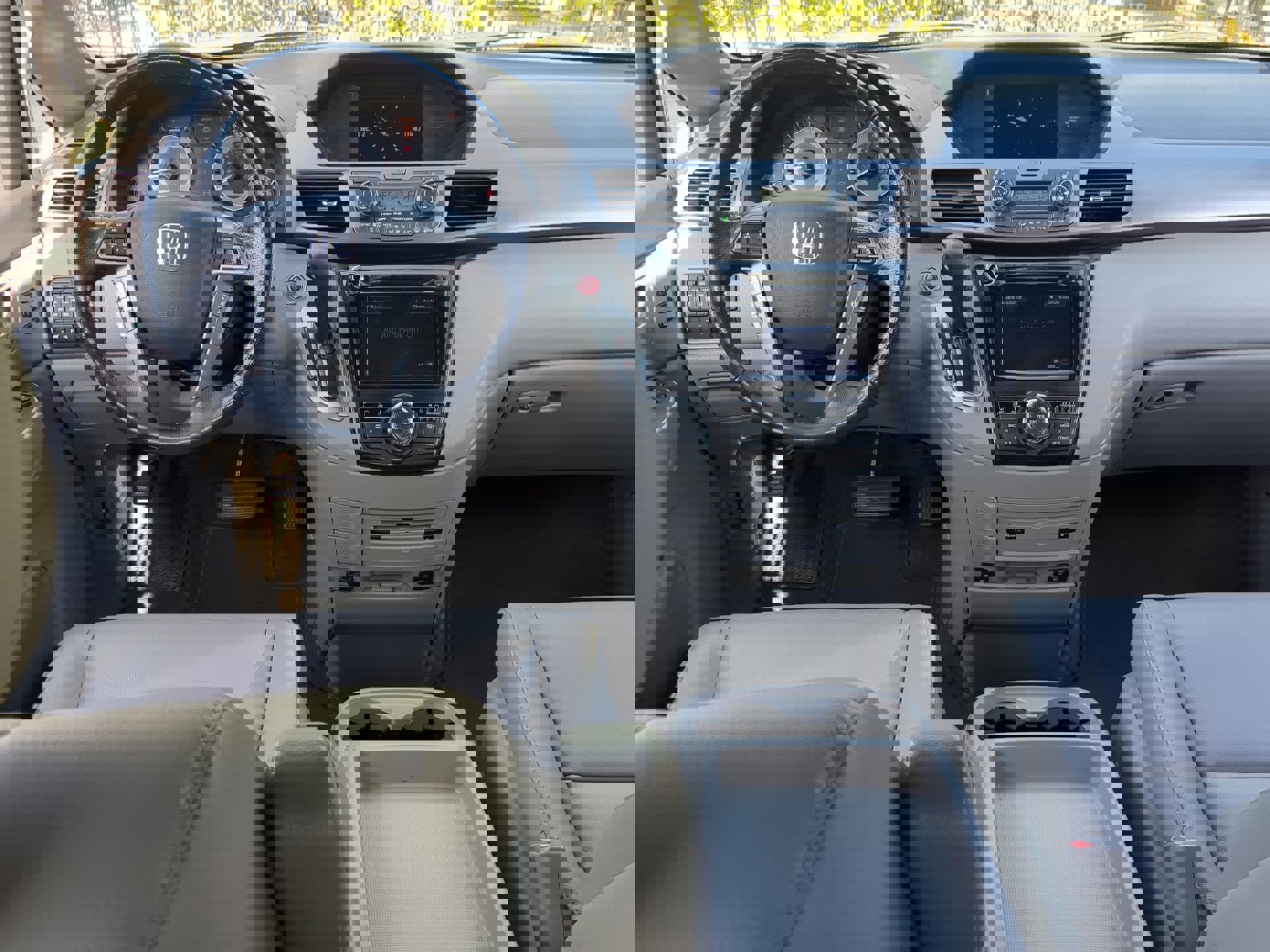 Used 2014 Honda Odyssey Touring image 15