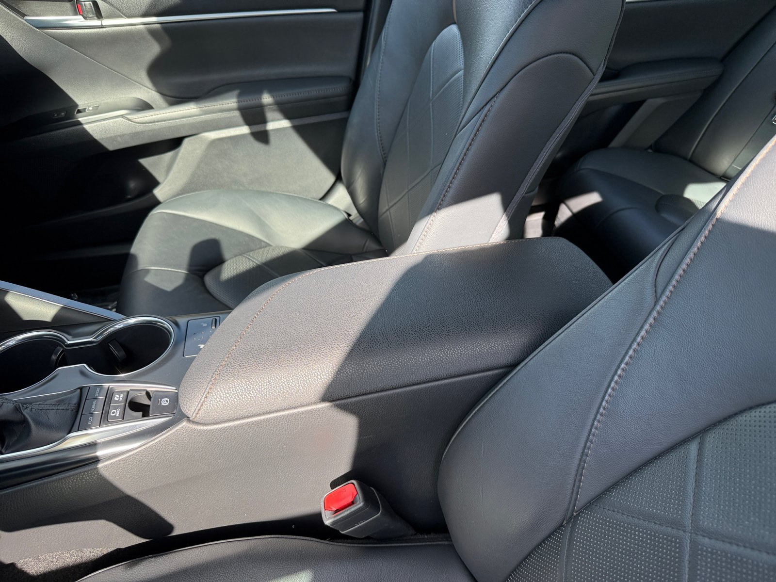 Used 2019 Toyota Camry XLE w/ Driver Assist Package FWD image 14