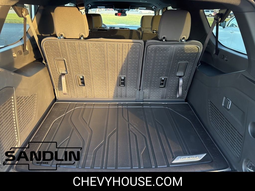 New 2026 Chevrolet Suburban LS image 19