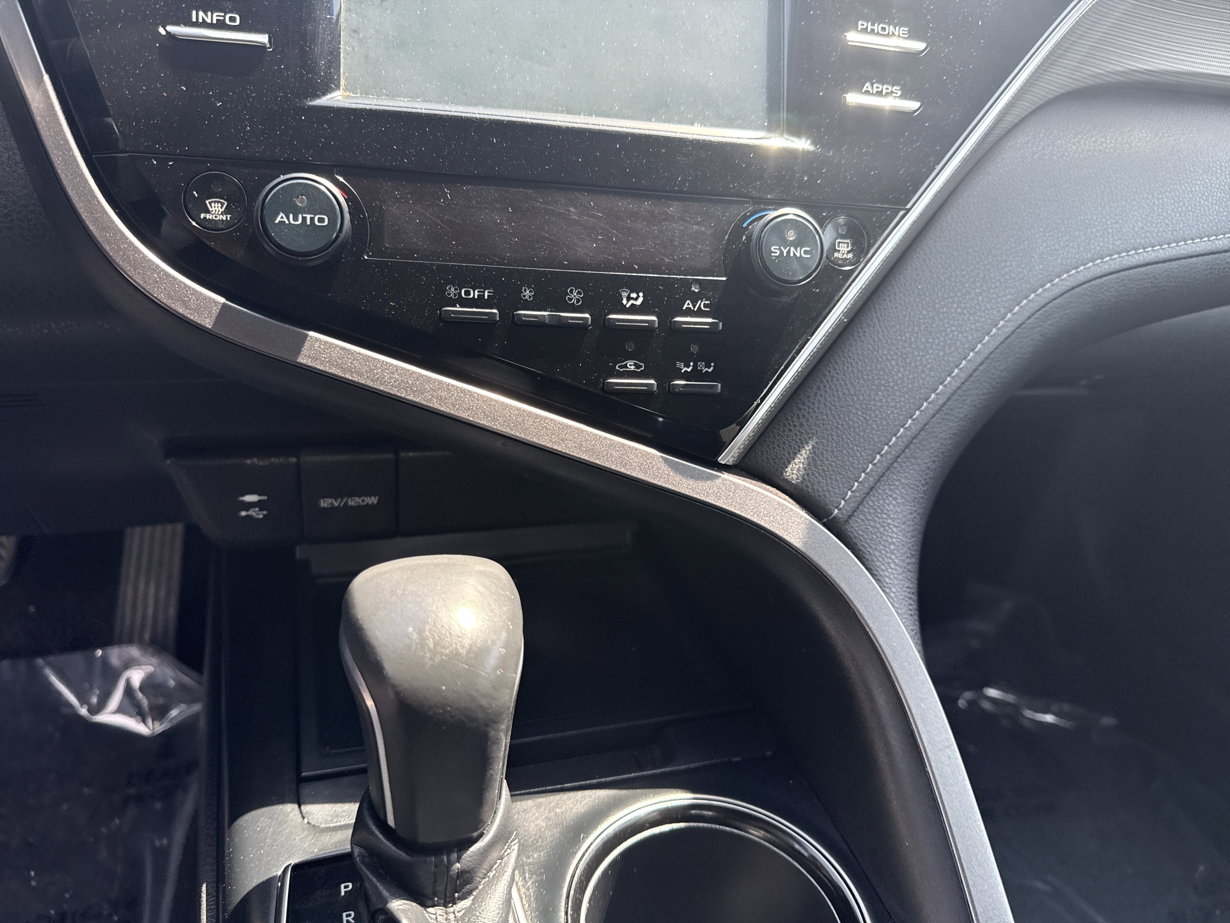 Used 2018 Toyota Camry SE image 27