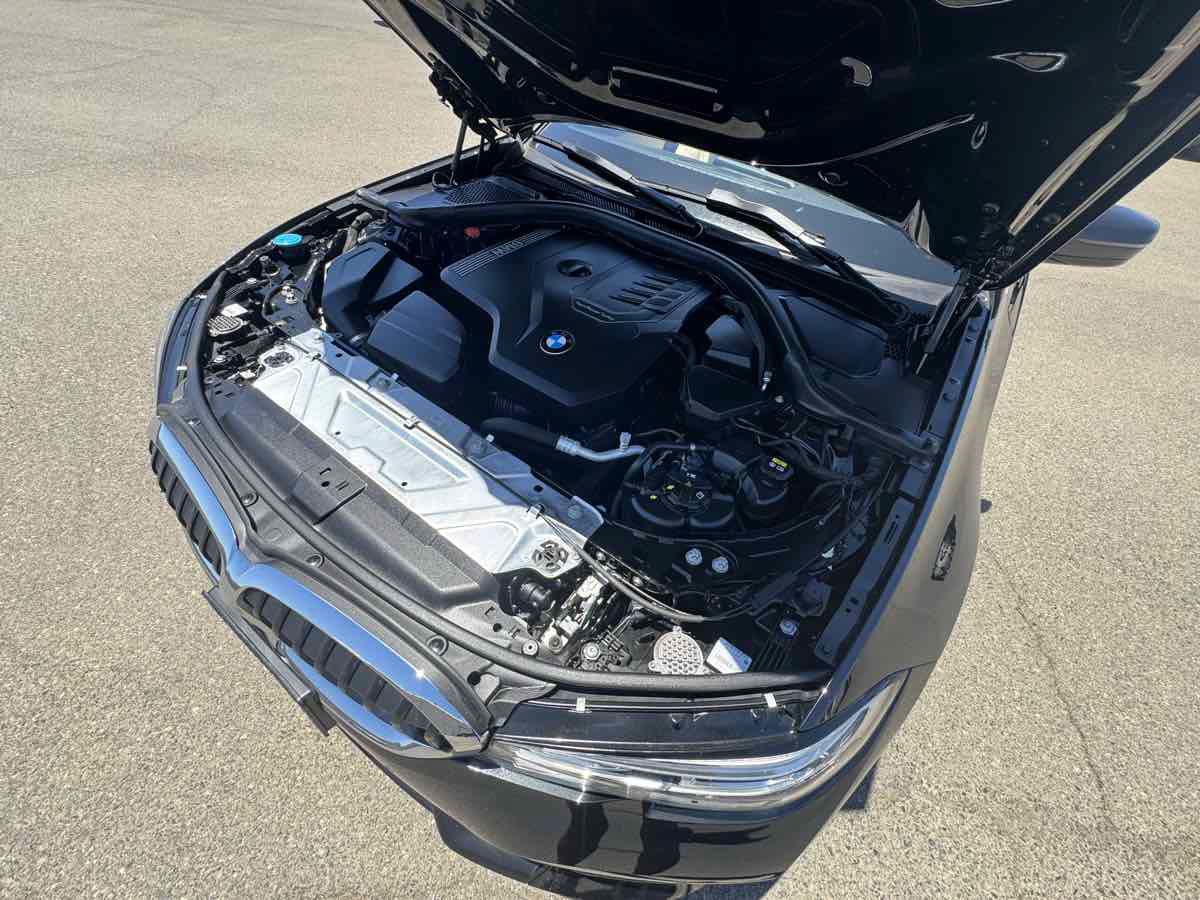 Used 2021 BMW 330i Sedan w/ Convenience Package RWD image 40