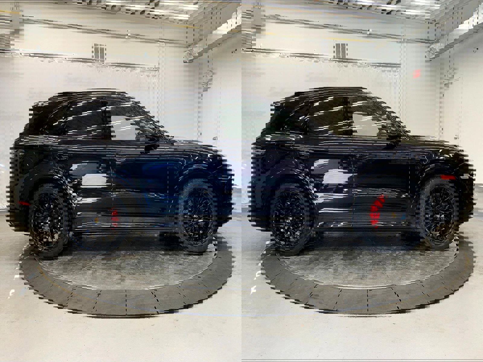 Used 2023 Porsche Cayenne GTS image 8