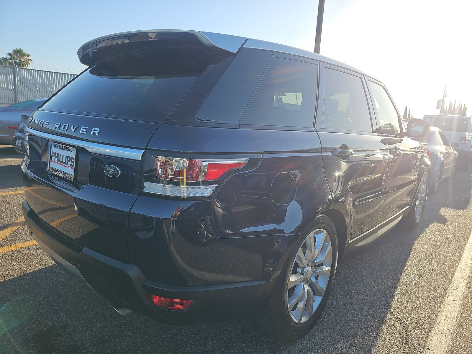 Used 2017 Land Rover Range Rover Sport HSE AWD/4WD image 6
