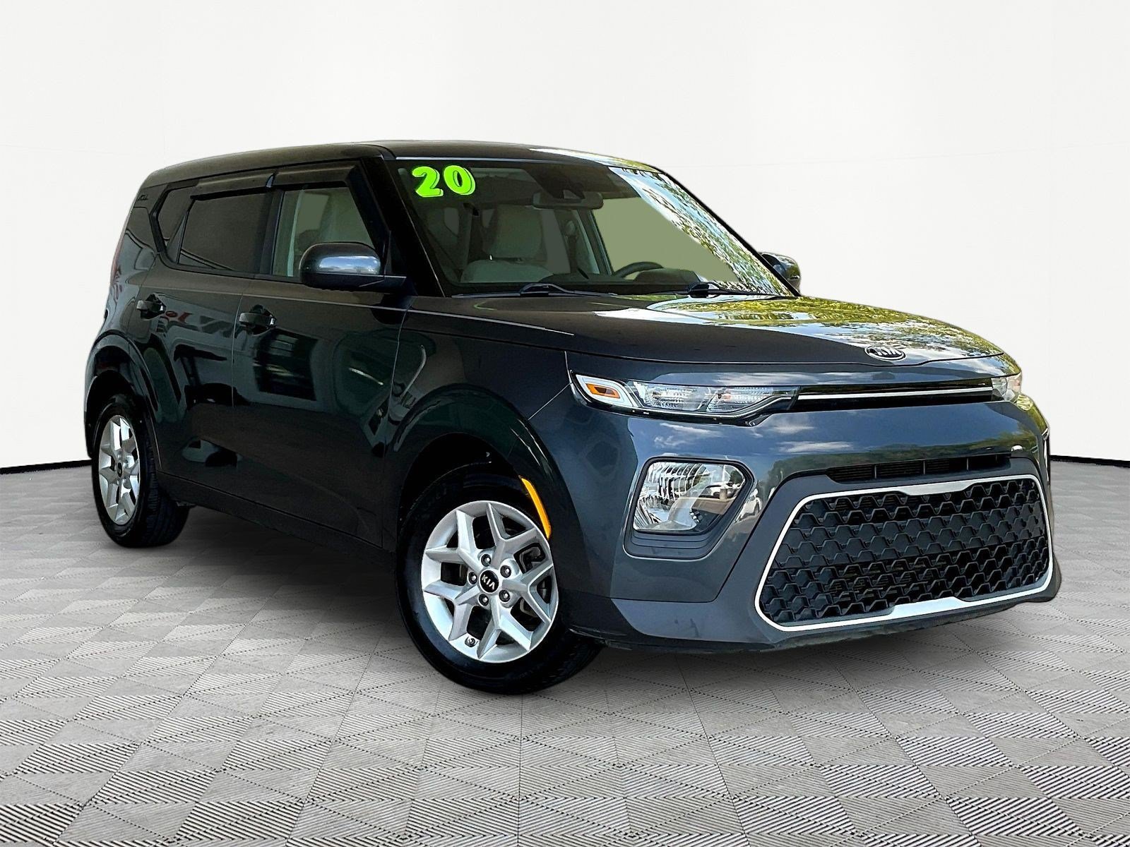 Used 2020 Kia Soul S FWD image 3