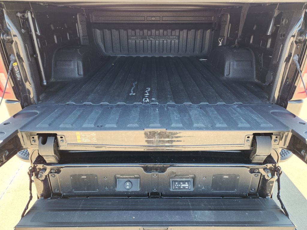 Used 2023 GMC Sierra 1500 Denali Ultimate image 36