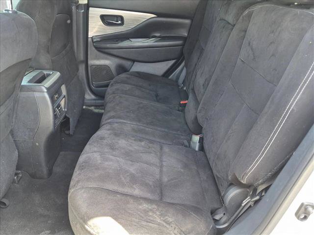Used 2015 Nissan Murano SV w/ Premium Package FWD image 16