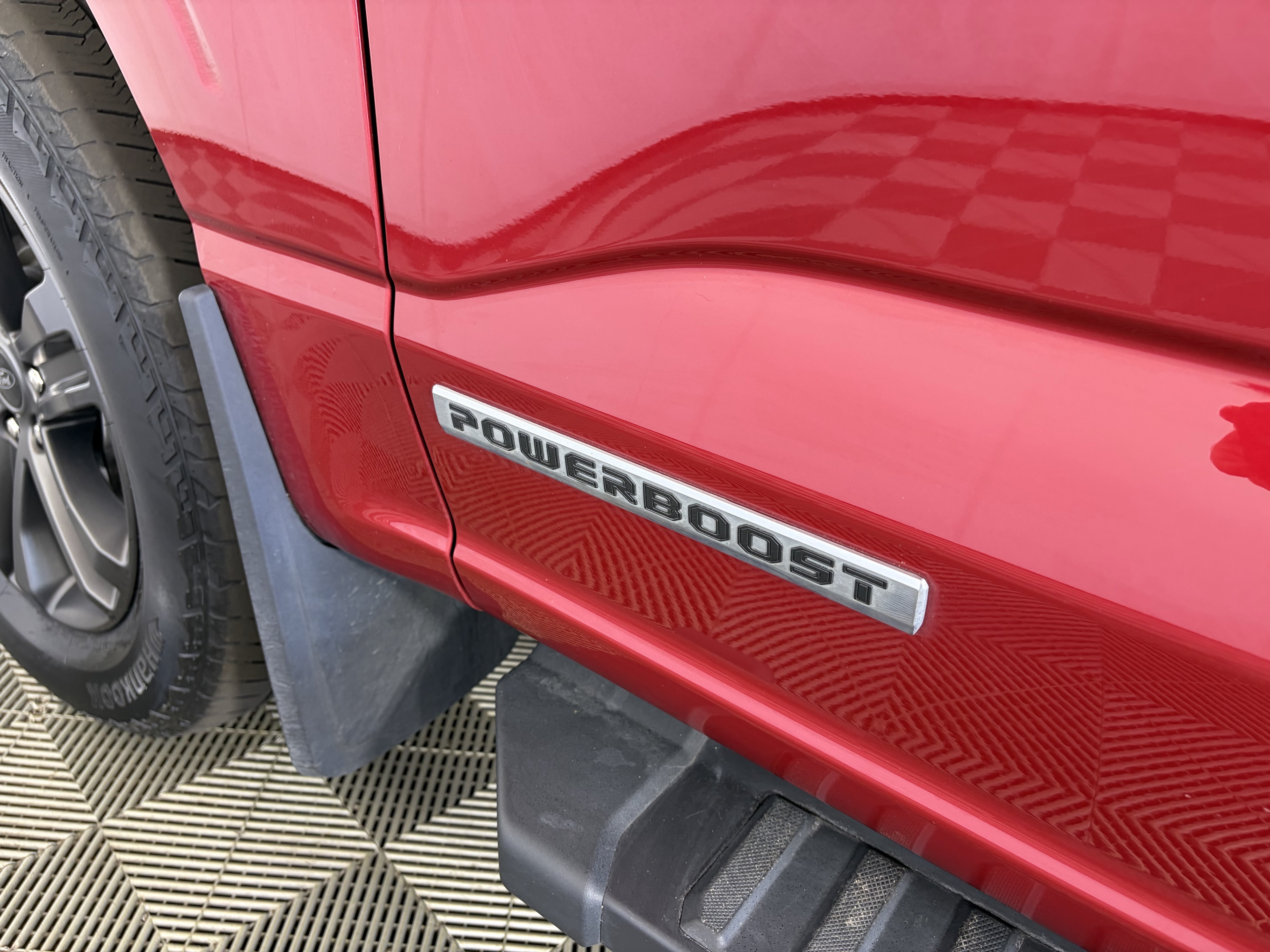 Used 2021 Ford F150 Lariat w/ Equipment Group 502A High AWD/4WD image 4