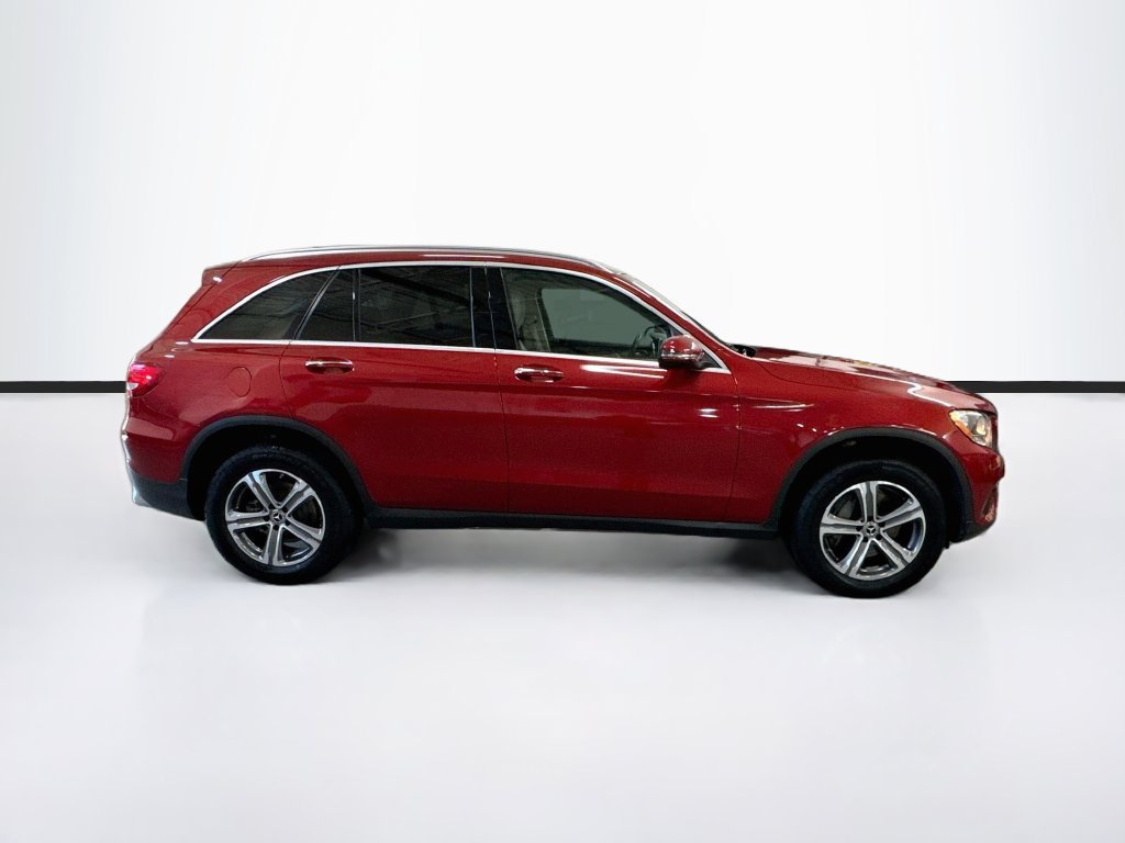 Used 2019 Mercedes-Benz GLC 300 4MATIC image 4