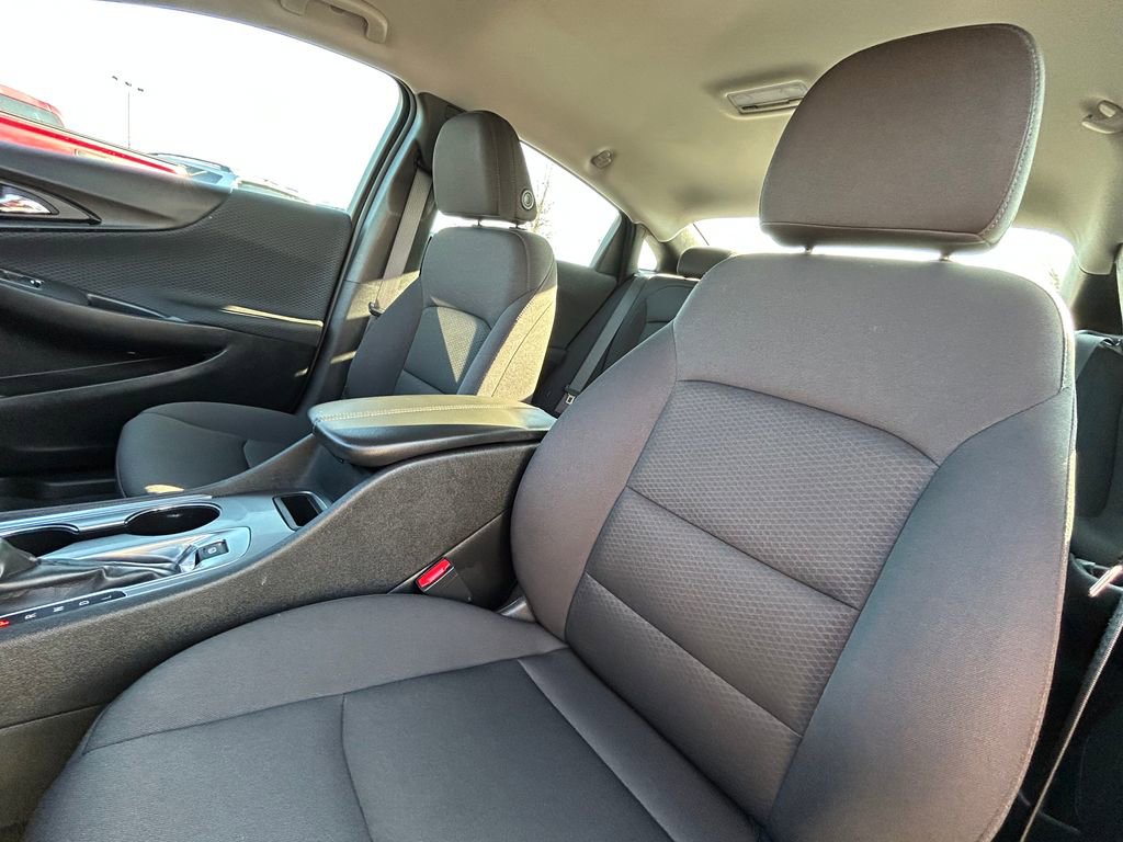 Used 2024 Chevrolet Malibu LT image 16