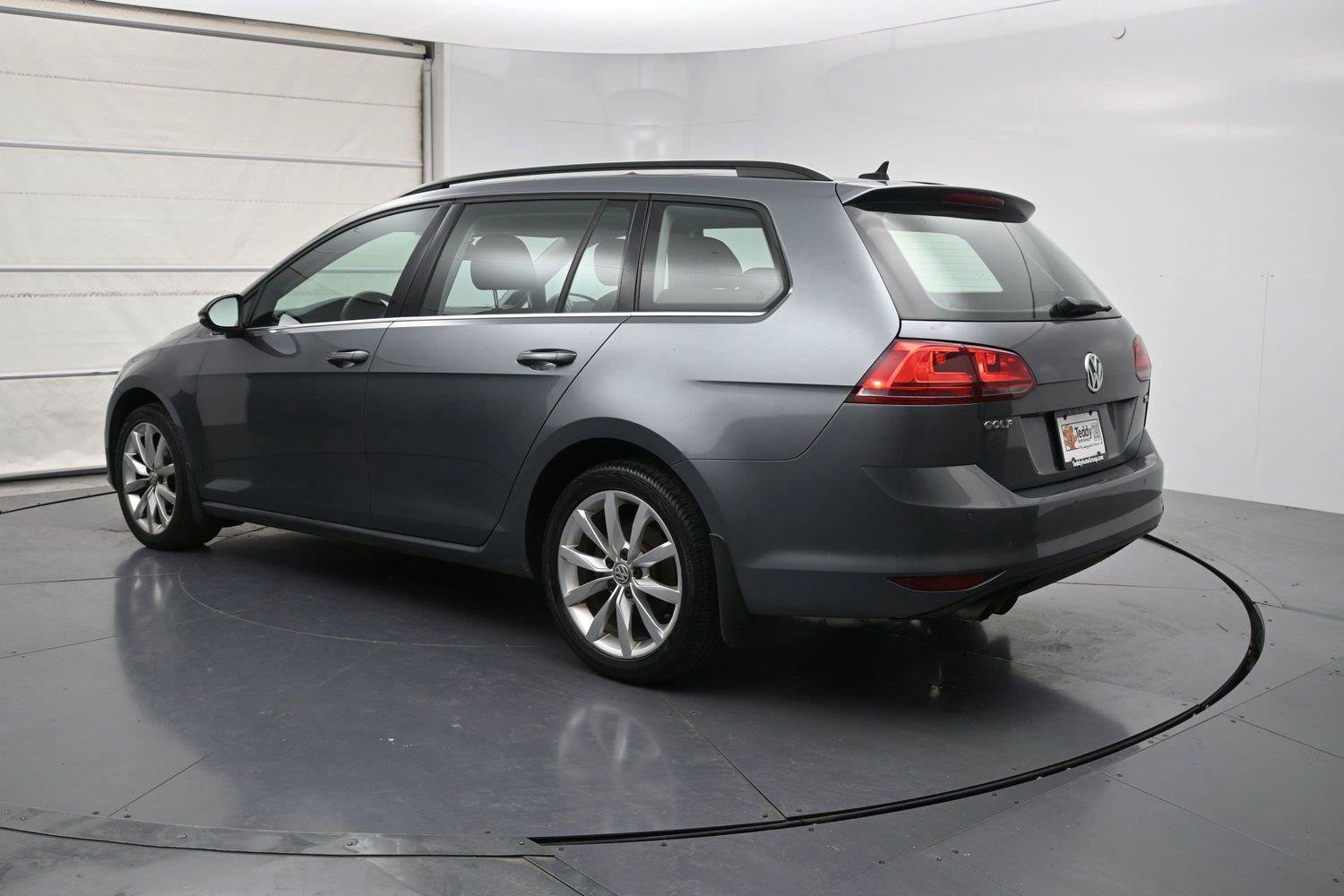 Used 2015 Volkswagen Golf SE FWD image 27