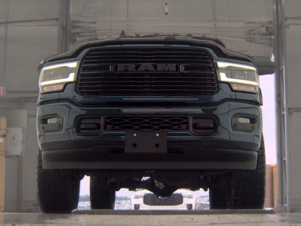 Used 2022 RAM 2500 Laramie AWD/4WD image 2