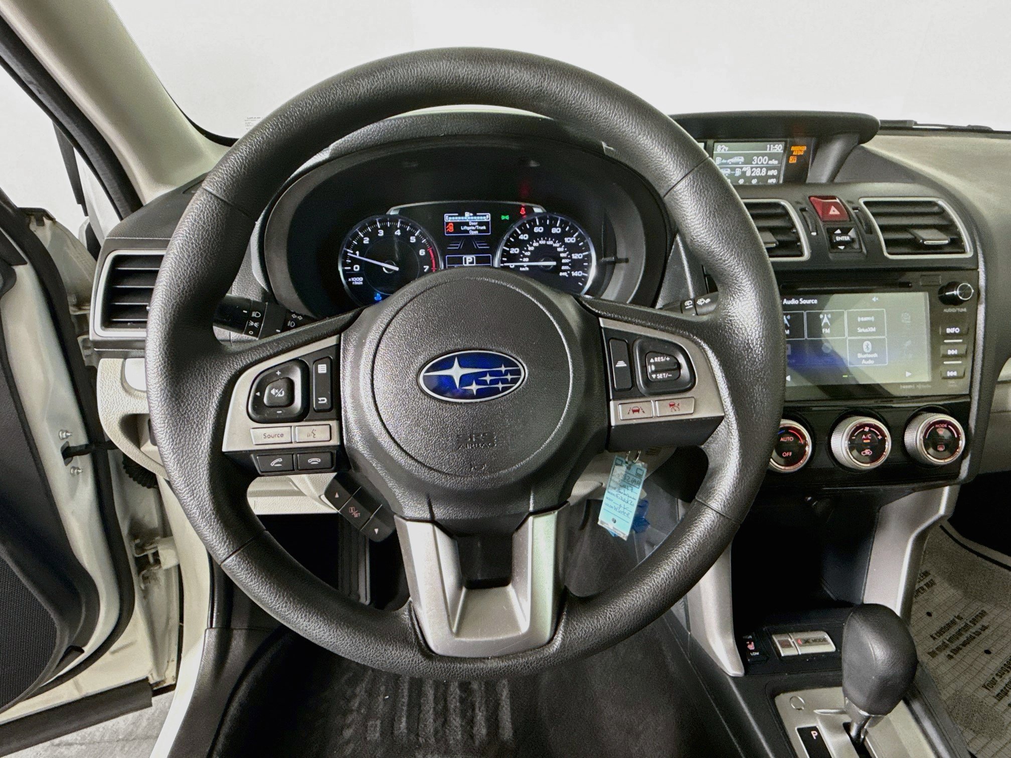 Used 2017 Subaru Forester 2.5i Premium AWD/4WD image 11