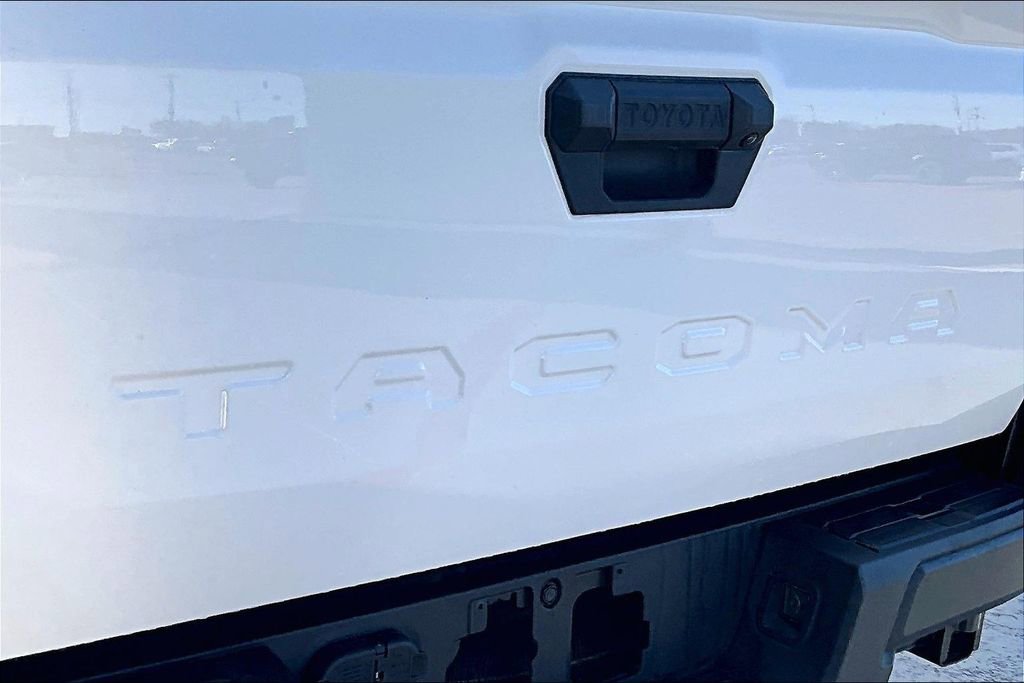 Used 2025 Toyota Tacoma SR w/ Towing Package image 18