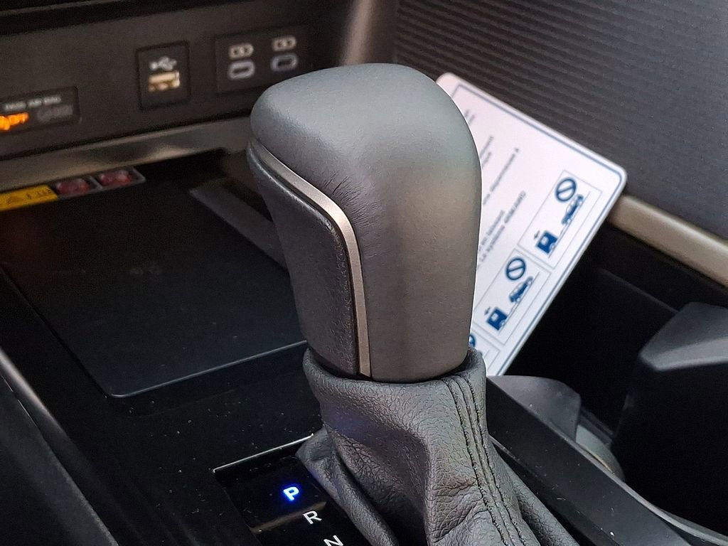 New 2026 Toyota Camry SE w/ Convenience Package image 18