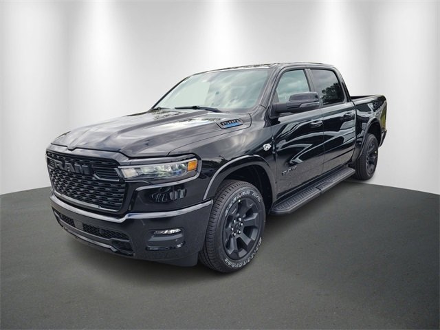 New 2026 RAM 1500 4x4 Crew Cab image 2