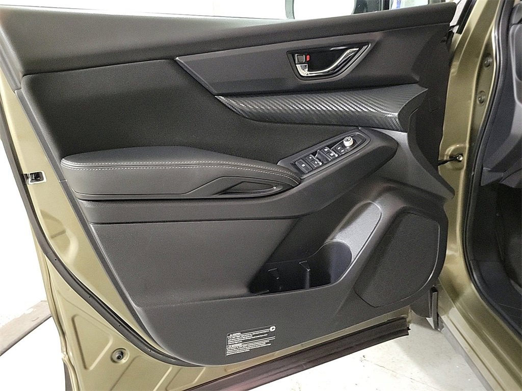 Used 2024 Subaru Ascent Premium w/ Convenience Package image 19