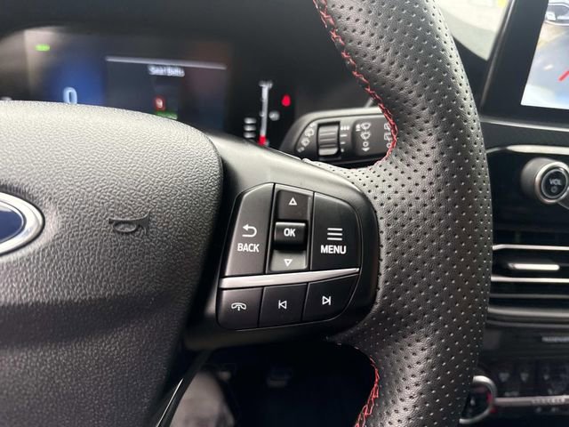 Used 2023 Ford Escape ST-Line Select AWD/4WD image 30