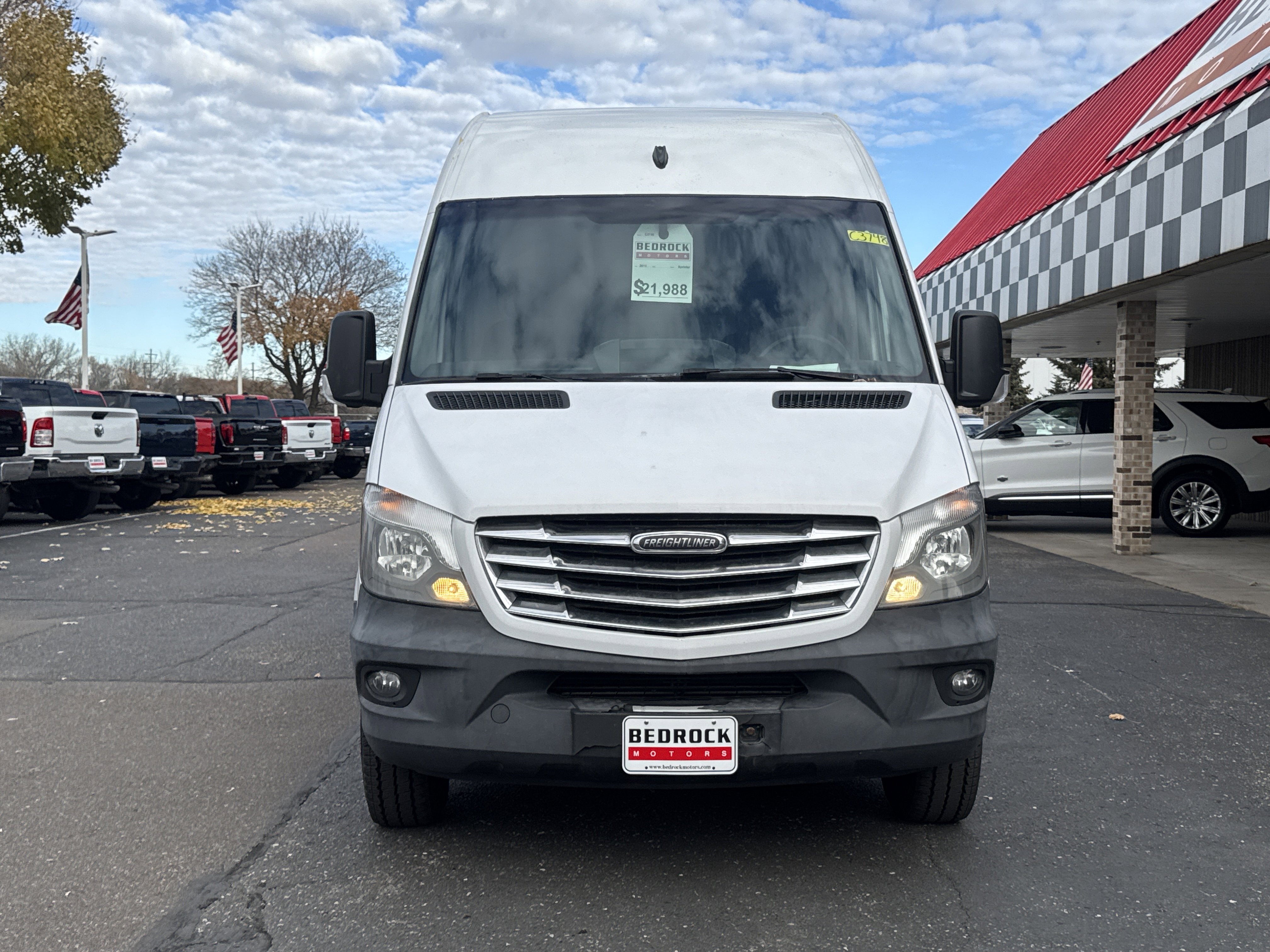 Used 2015 Freightliner Sprinter 3500 image 3
