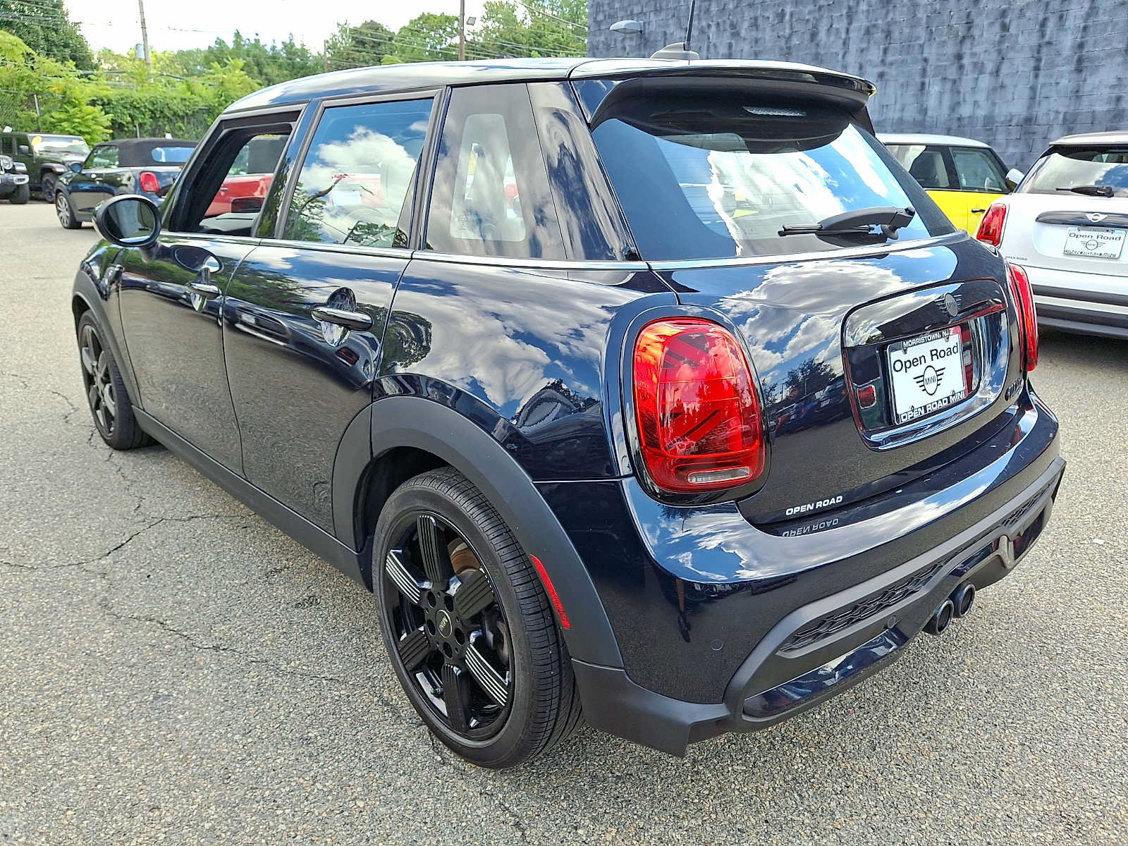 Used 2024 MINI Cooper S FWD image 4