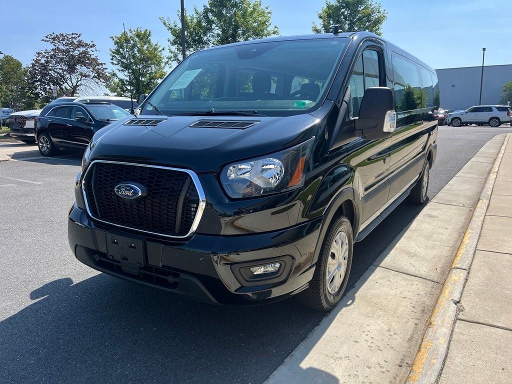 Used 2025 Ford Transit 350 XLT RWD image 3