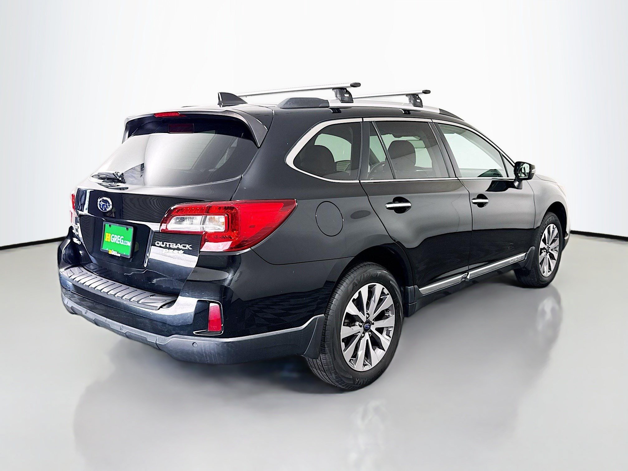 Used 2017 Subaru Outback 2.5i Touring w/ Popular Package #5A AWD/4WD image 10