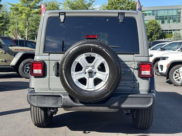 Used 2022 Jeep Wrangler Unlimited Sport w/ Sun And Sound Package AWD/4WD image 4