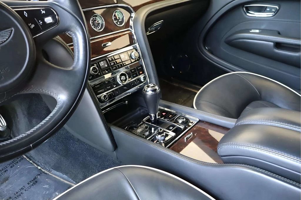 Used 2014 Bentley Mulsanne RWD image 13