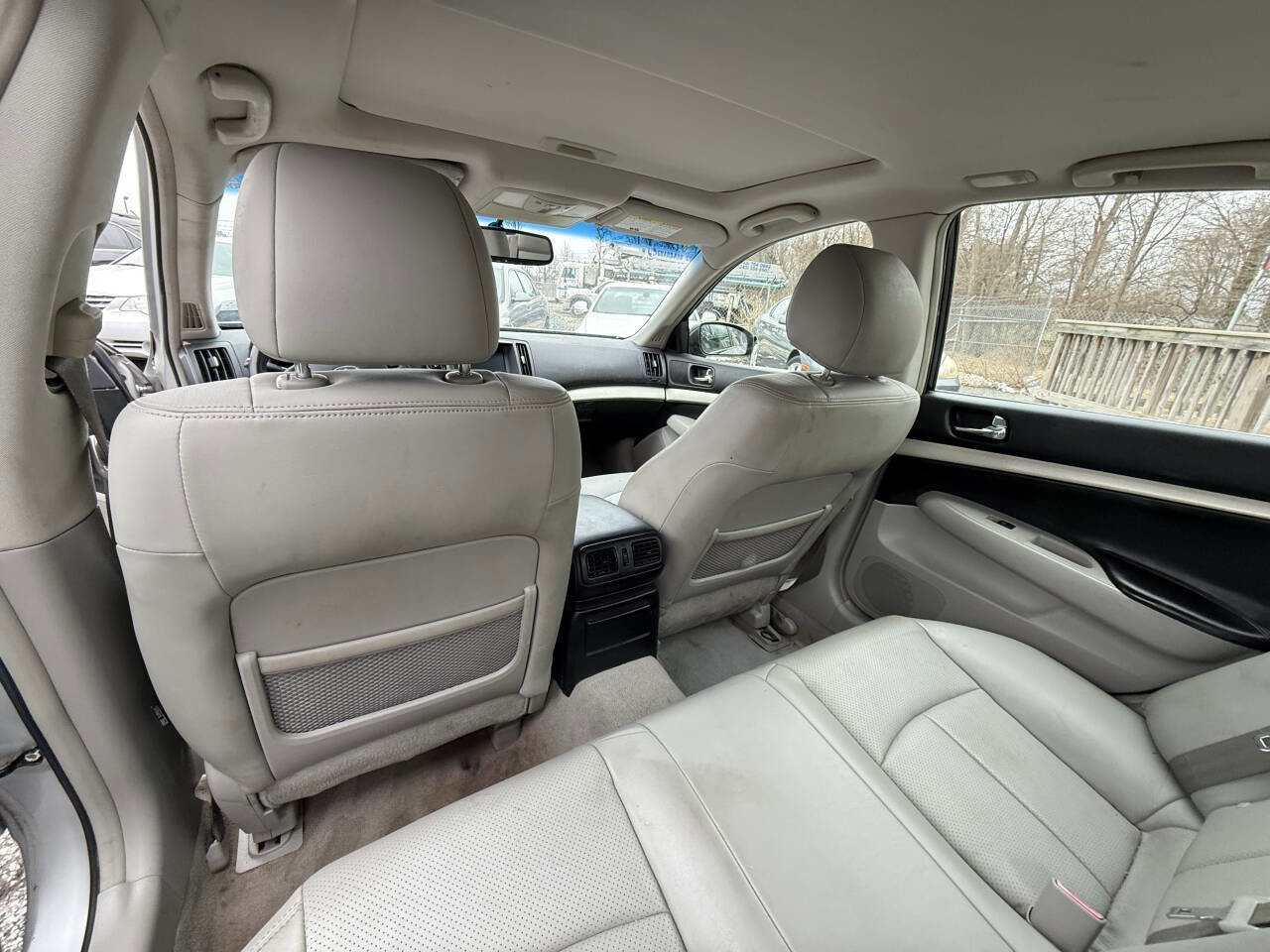 Used 2008 INFINITI G35 x Sedan w/ Premium Pkg image 16