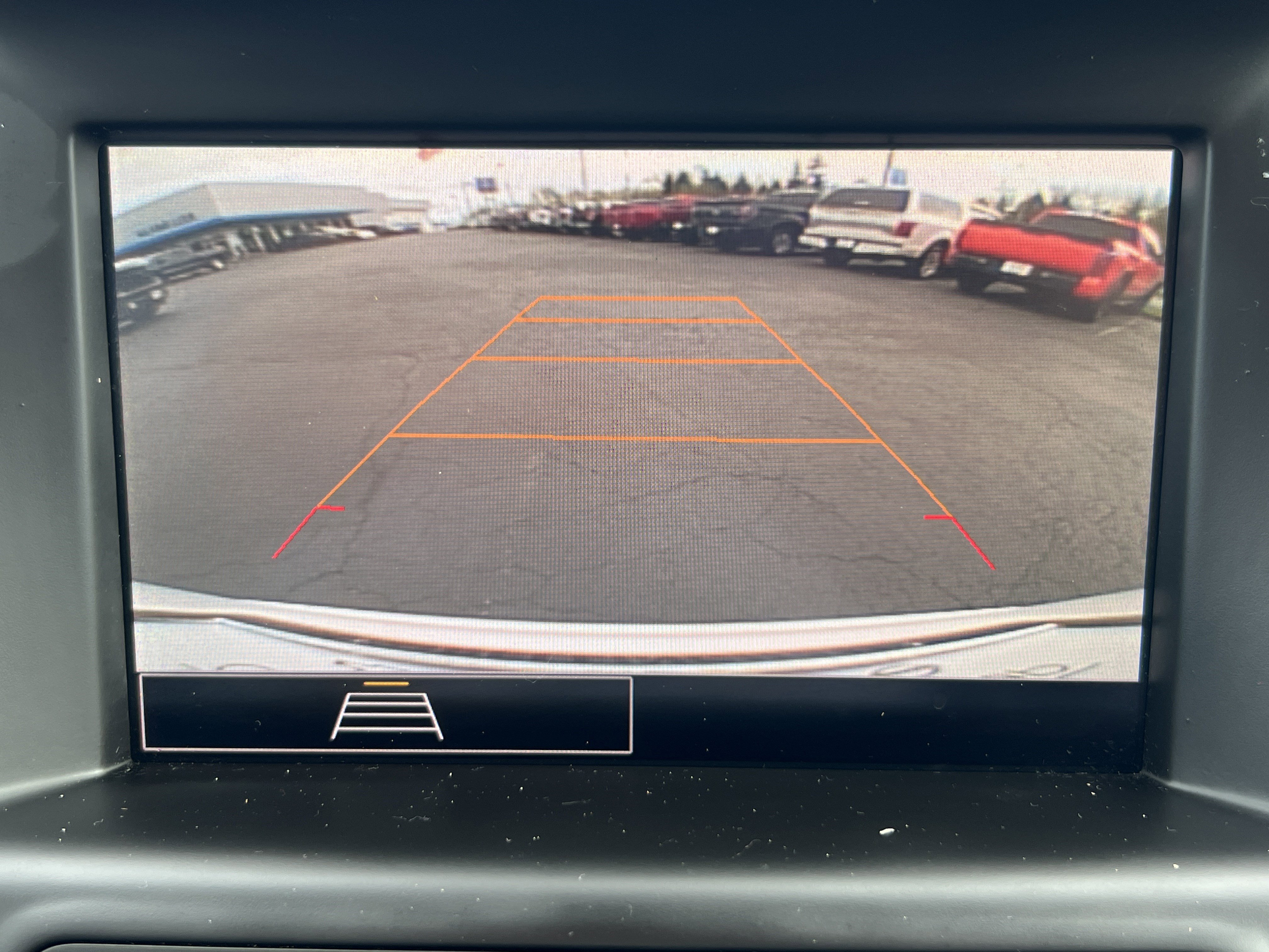 Used 2024 GMC Terrain SLE AWD/4WD image 12