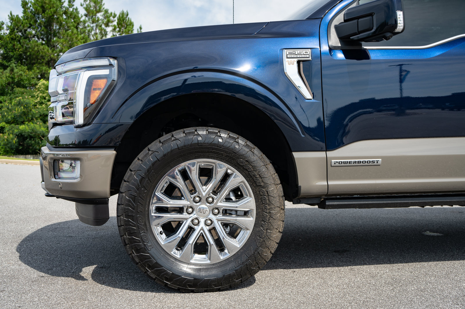 Used 2025 Ford F150 King Ranch w/ FX4 Off-Road Package AWD/4WD image 11