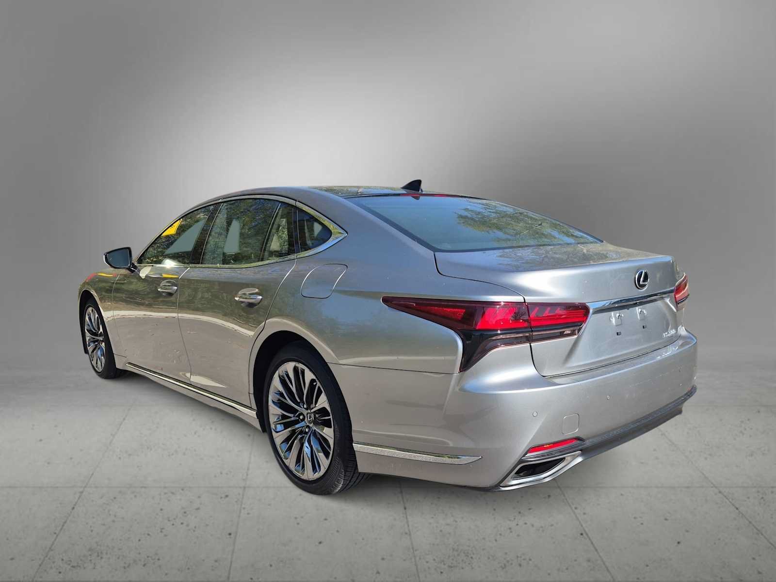 Used 2021 Lexus LS 500 AWD w/ Interior Upgrade Package image 6