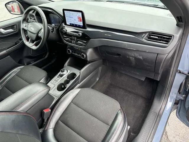Used 2025 Ford Escape ST-Line FWD image 26