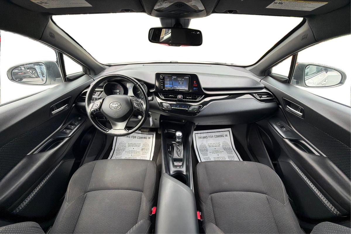 Used 2018 Toyota C-HR XLE FWD image 26