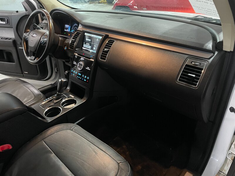 Used 2015 Ford Flex Limited w/ Limited Appearance Package AWD/4WD image 21