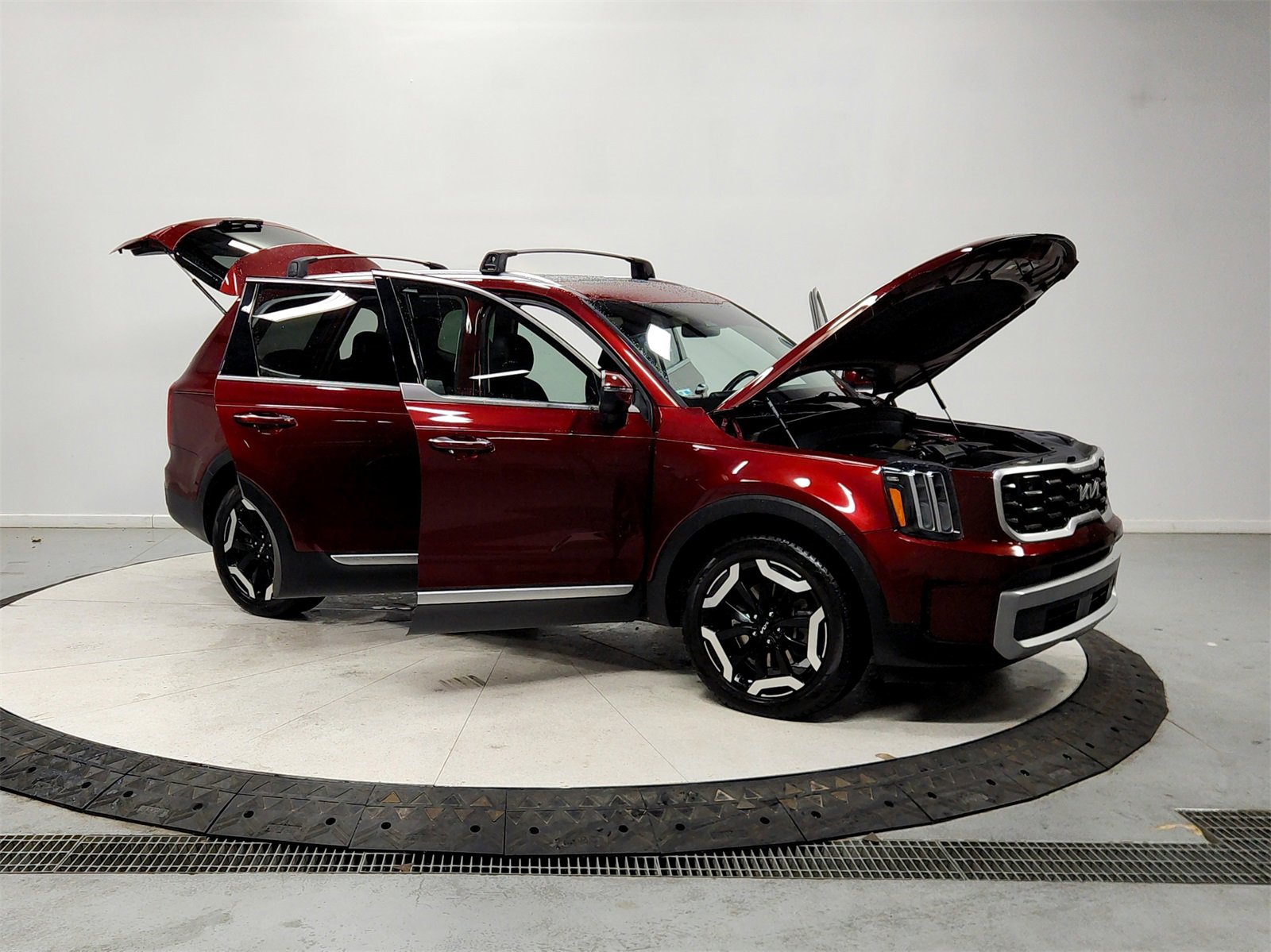 Used 2024 Kia Telluride S w/ S Sunroof Package image 9