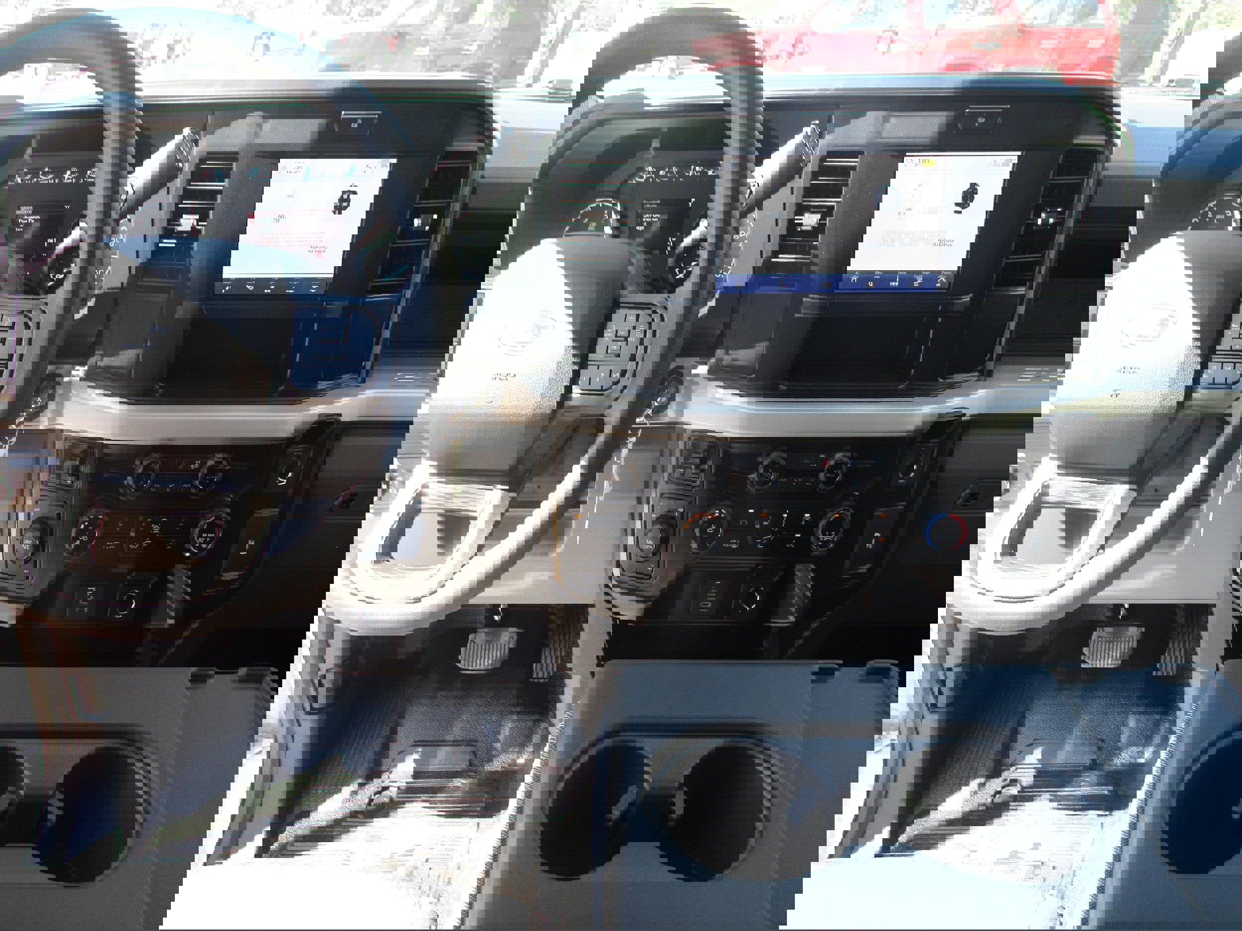 New 2026 Ford F350 4x4 Crew Cab DRW Super Duty image 9