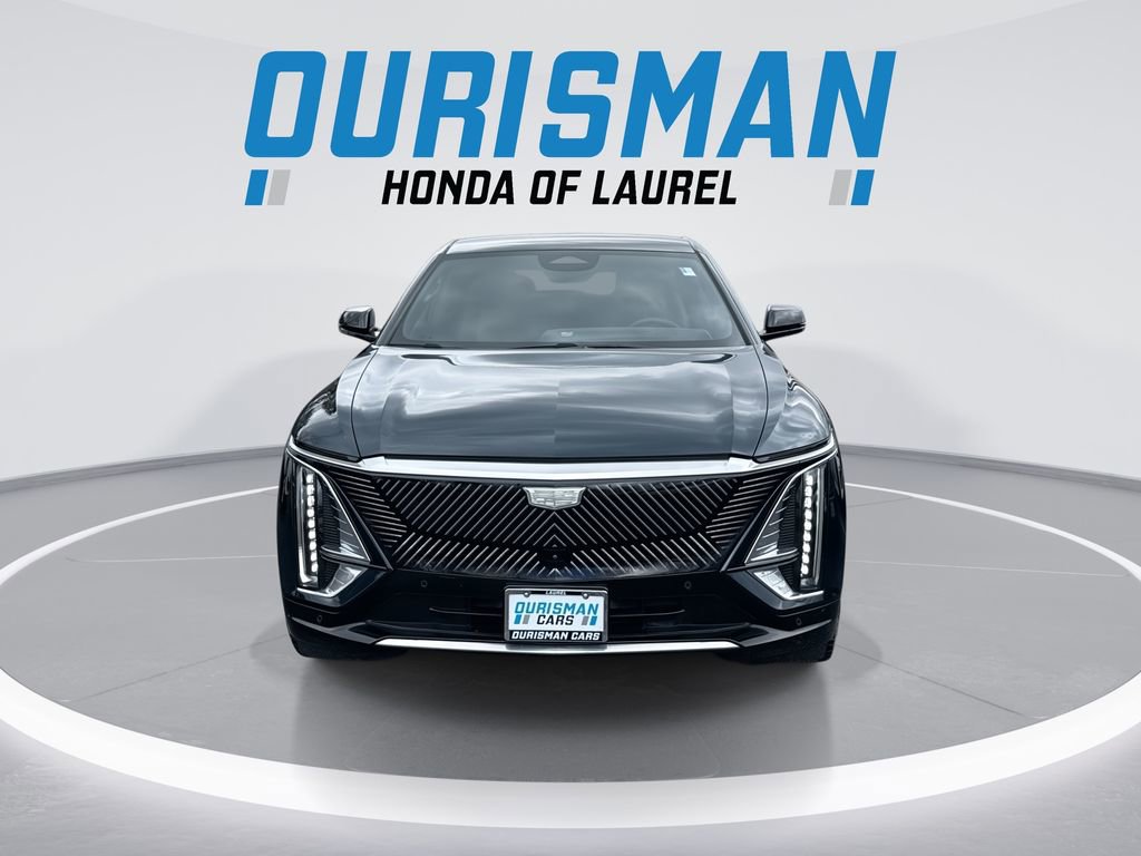 Used 2024 Cadillac Lyriq Luxury image 3