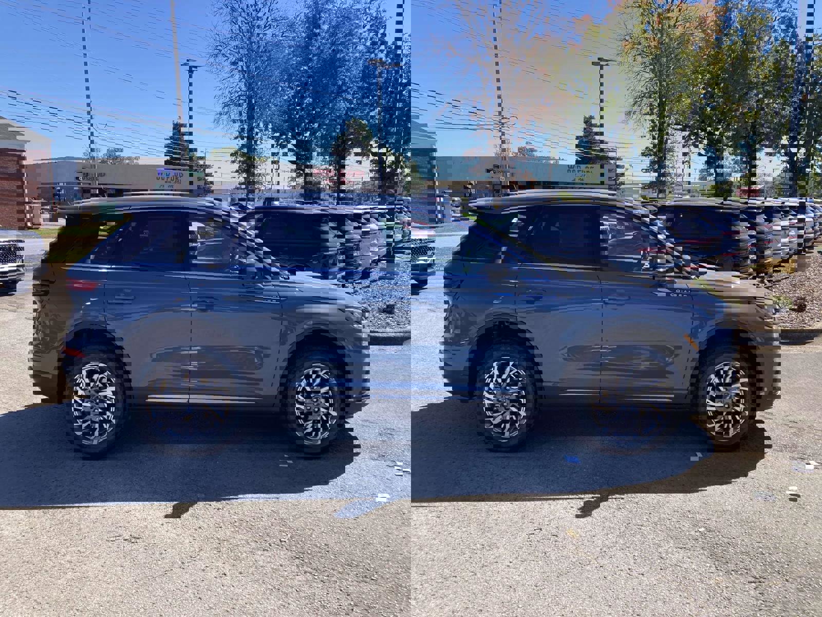 New 2026 Lincoln Corsair Premiere image 2